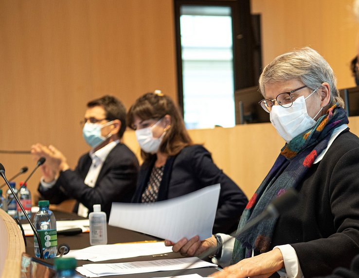 Conférence de presse du 22 janvier 2021 sur la vaccination. Mmes Ruiz et Métraux, M. Petters