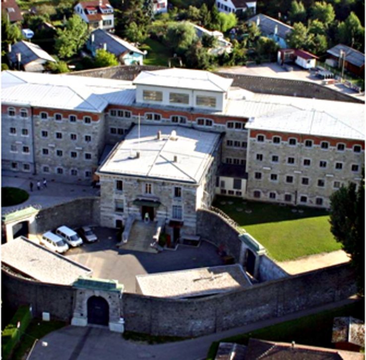 Vue aérienne de la prison du Bois-Mermet, à Lausanne.