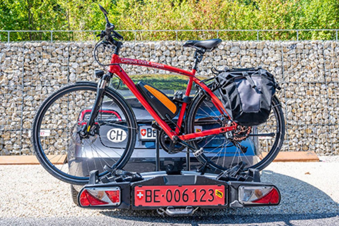 3e plaque de controle rouge pour les porte charges porte velos Etat de Vaud