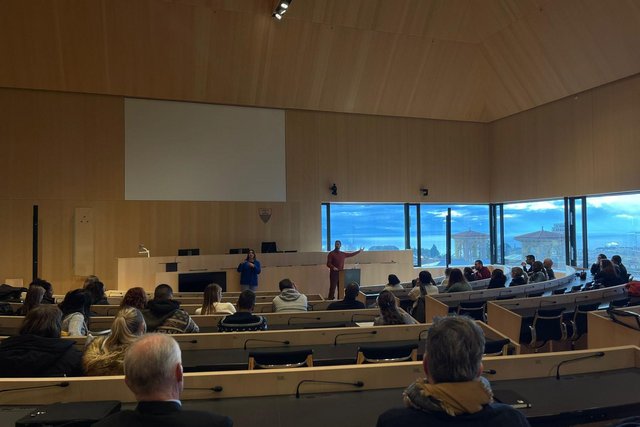 Visite de l'ARPIH au Parlement