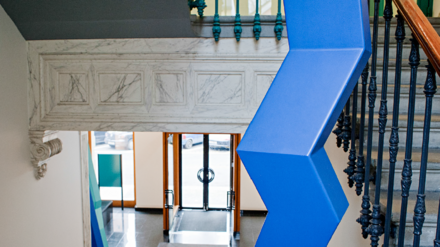 Place du Château 1 Lausanne sculpture