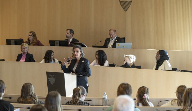 JOM 2025 Le «Parlement des filles» dans la salle du Grand Conseil vaudois, jeudi 13 novembre 2025.