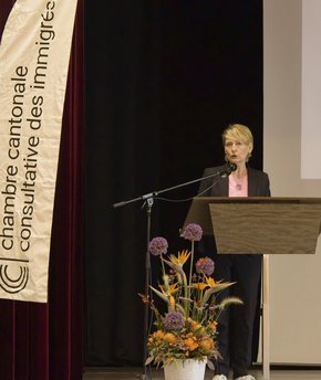 La Conseillère d'État, Isabelle Moret, lors des 21e Assises vaudoises de l'immigration