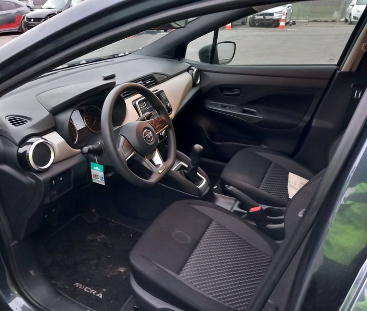 Micra intérieur 3