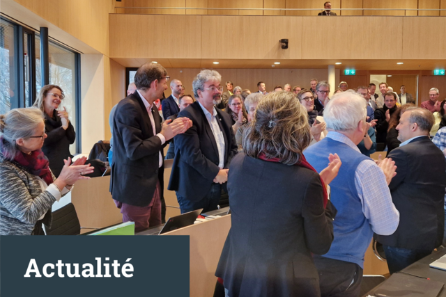 M. Dessemontet applaudi par ses collègues