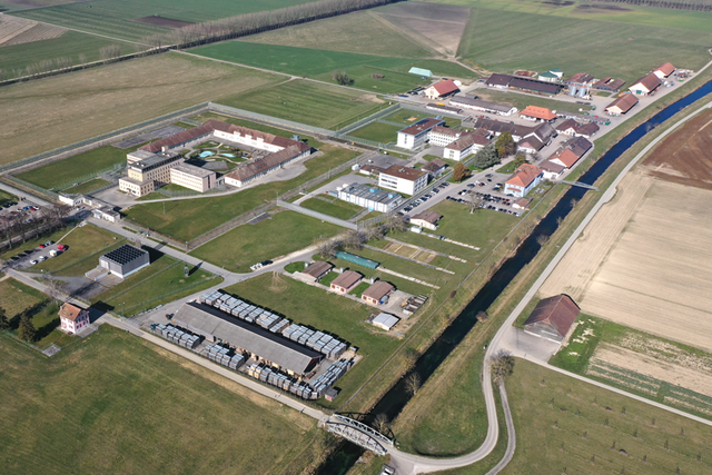 vue de drone des Etablissments pénitentiaires de la plaine de l'Orbe