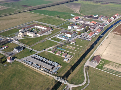 vue de drone des Etablissments pénitentiaires de la plaine de l'Orbe