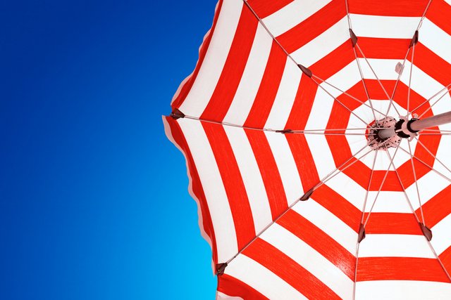 Photo: parasol vu de dessous
