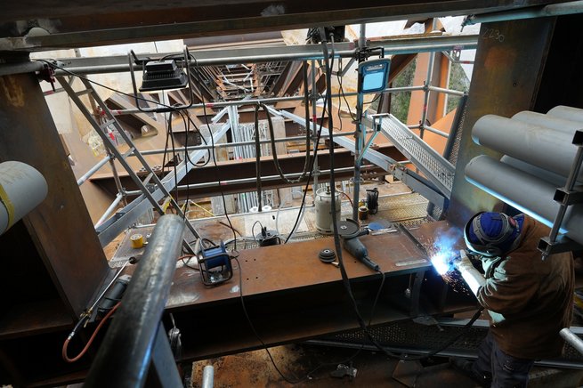 Intérieur de la structure métallique du pont © Eric Frigière