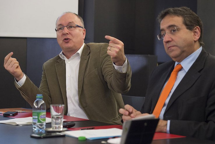 Les conseillers d'Etat Pierre-Yves Maillard et Pascal Broulis à l'heure de la conférence de presse.