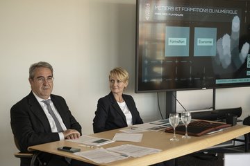 Isabelle Moret (DEIEP) et Frédéric Borloz (DEF)