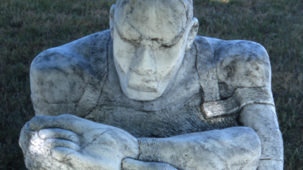 Centre des laboratoires de biochimie sculpture