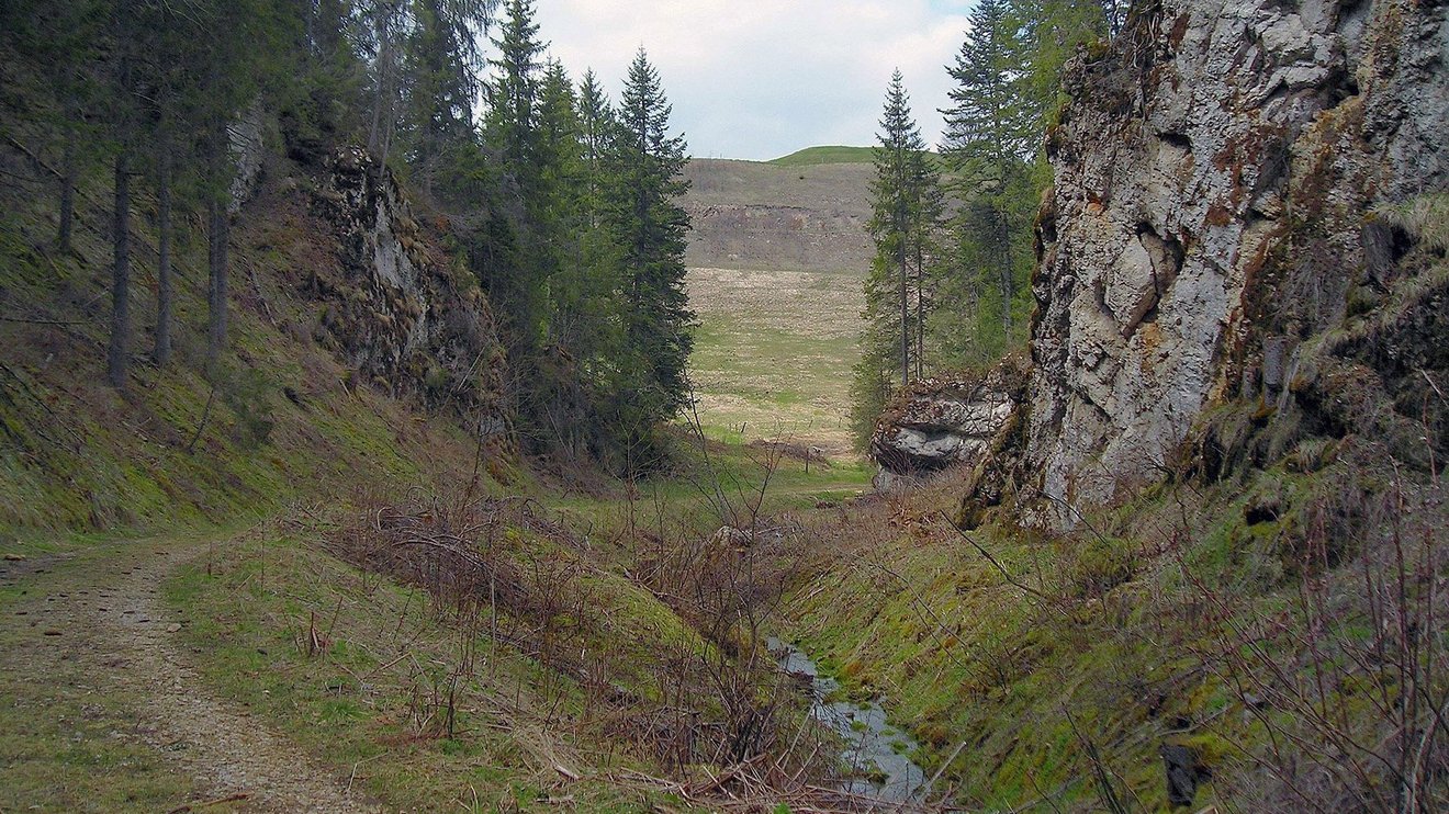 Vue du goulet d'Entre Roches