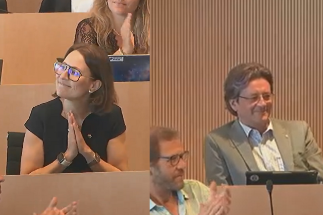 Mme Evéquoz et M. Chapuisat sont applaudis par leurs collègues.