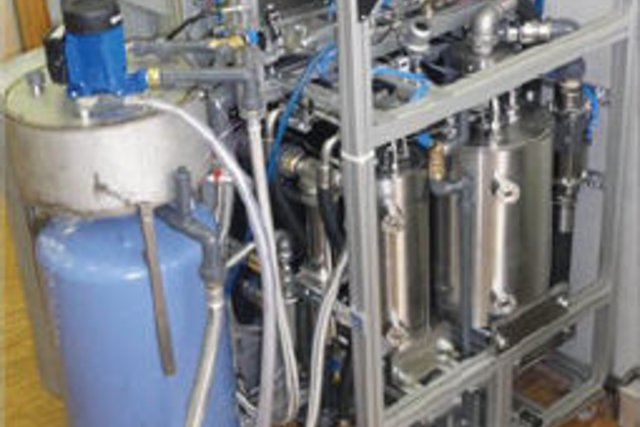 photo: prototype, batterie de fûts d'air comprimé dans un laboratoire.