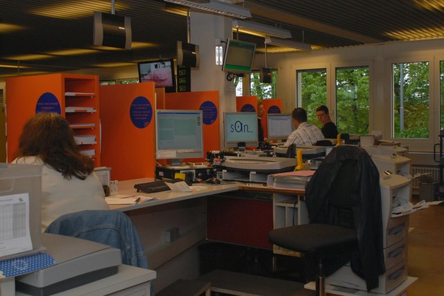 Les guichets du service à Lausanne, vus de l'intérieur des bureaux.