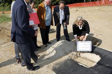 Geste symbolique de Mme Nuria Gorrite Geste symbolique de Mme Nuria Gorrite