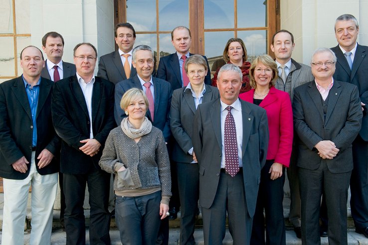 Le Conseil d'Etat vaudois et la Municipalité de Coppet. Photo © ARC-Sieber