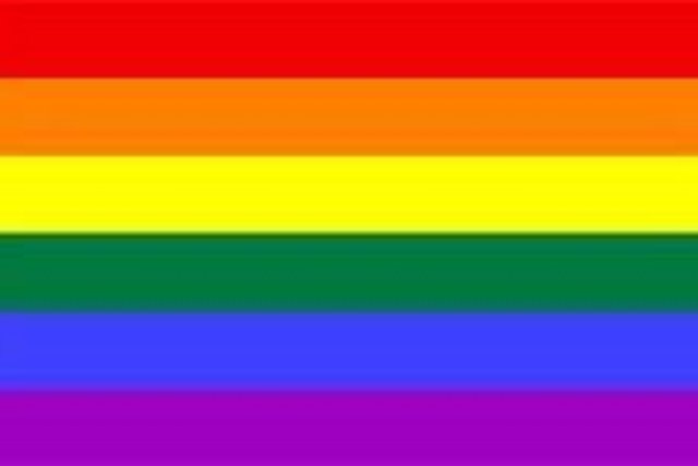 drapeau multicolore symbole des communautés homosexuelles