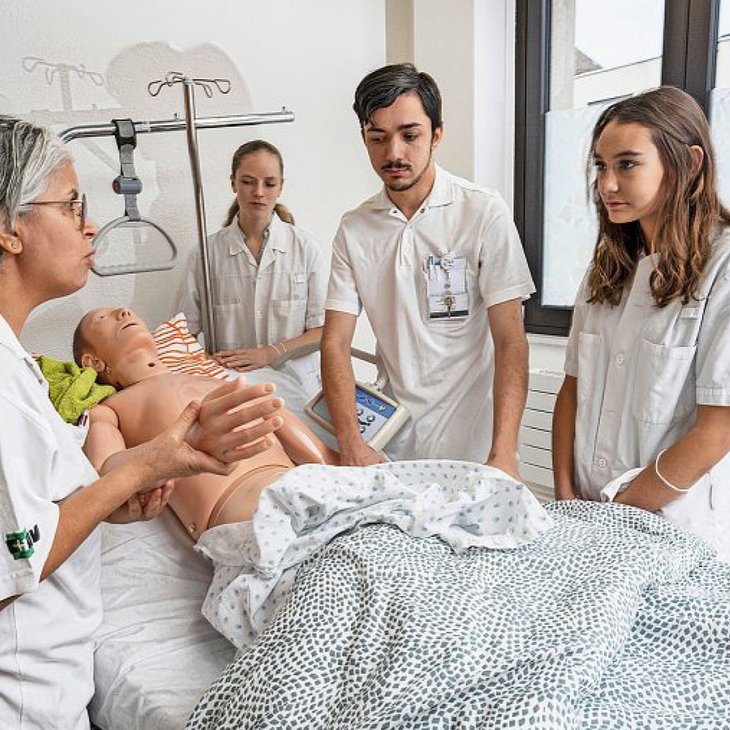 Découvrir les métiers de la santé et du social grâce aux stages Découvrir les métiers de la santé et du social grâce aux stages