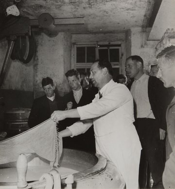 Fabrication du fromage en alpage, Hans Steiner, sans date