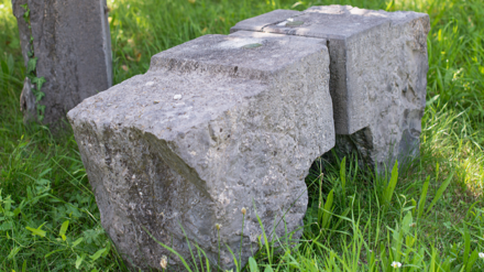 Cure de Bex sculpture