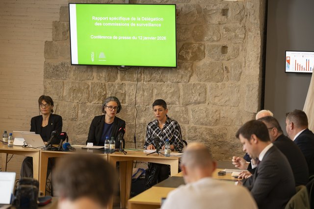 GRAND CONSEIL VAUD Présentation de la commission de surveillance