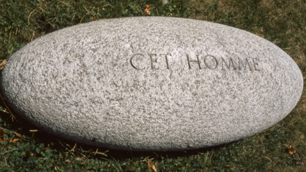 Gymnase Auguste Piccard sculpture