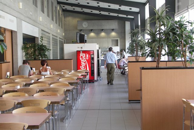 cafétéria de la Police cantonale au Centre de la Blécherette (Lausanne)