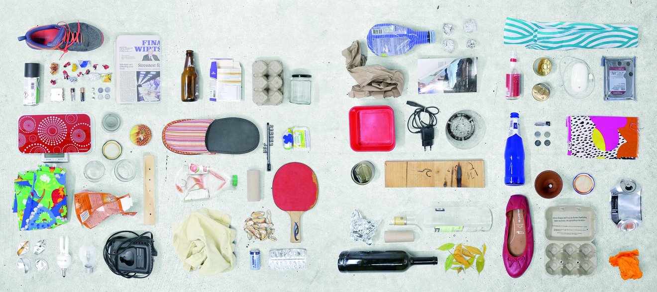 Strukturierte Steinmauer, Betonmauer in grau und Weiß - Set Images de déchets ménagers