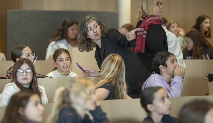 JOM 2025 Le «Parlement des filles» dans la salle du Grand Conseil vaudois, jeudi 13 novembre 2025.