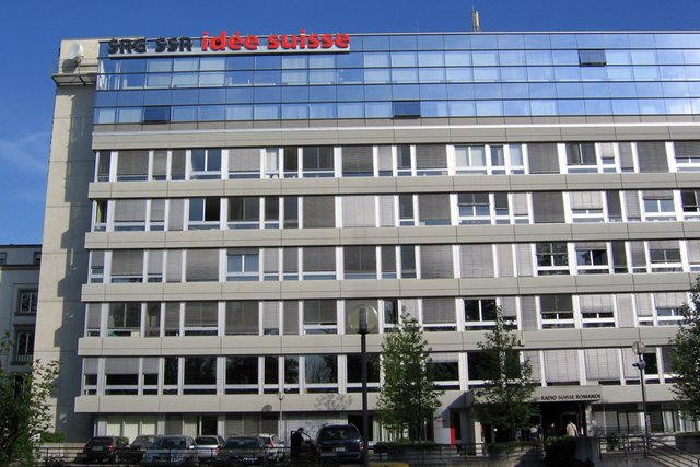 l'actuelle Maison de la radio dans le quartier de la Sallaz, vue de face.