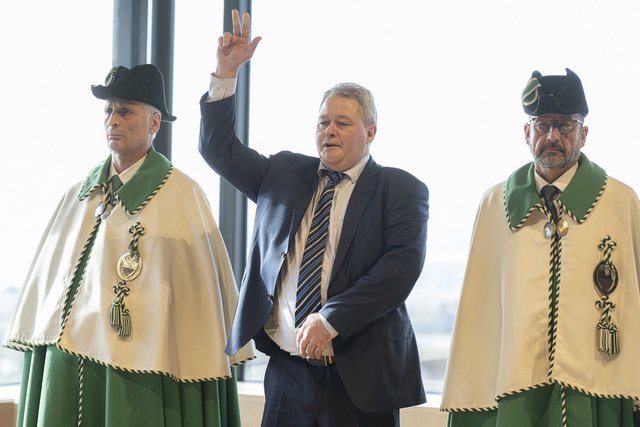 GRAND CONSEIL VAUD Assermentation de M. Olivier Agassis