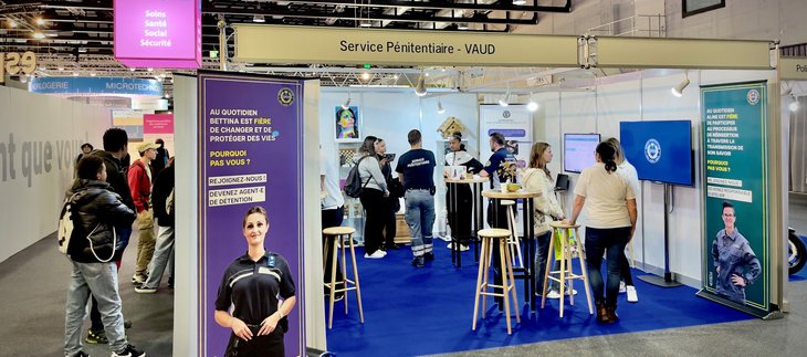 Le stand du SPEN au Salon des métiers de Lausanne (2022).. Le stand du SPEN au Salon des métiers de Lausanne (2022).