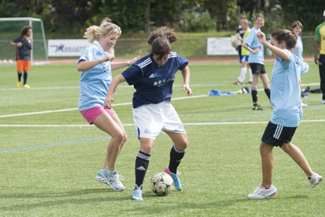 Footballeuses et footballeurs de toutes nationalités, photo Florian Cella, 24 Heures