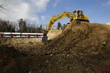 Mars 2016 - Viaduc - Terrassement du remblai de préchargement à la culée Penthaz