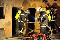 Photos de pompiers et leur matériel