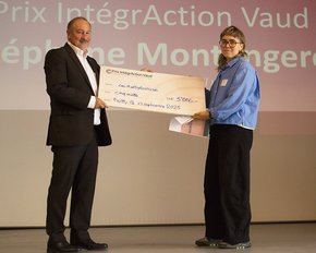 Remise du prix IntegrAction à la fondation Surgir