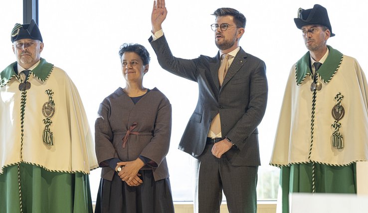 GRAND CONSEIL VAUD Quentin Racine prête serment.