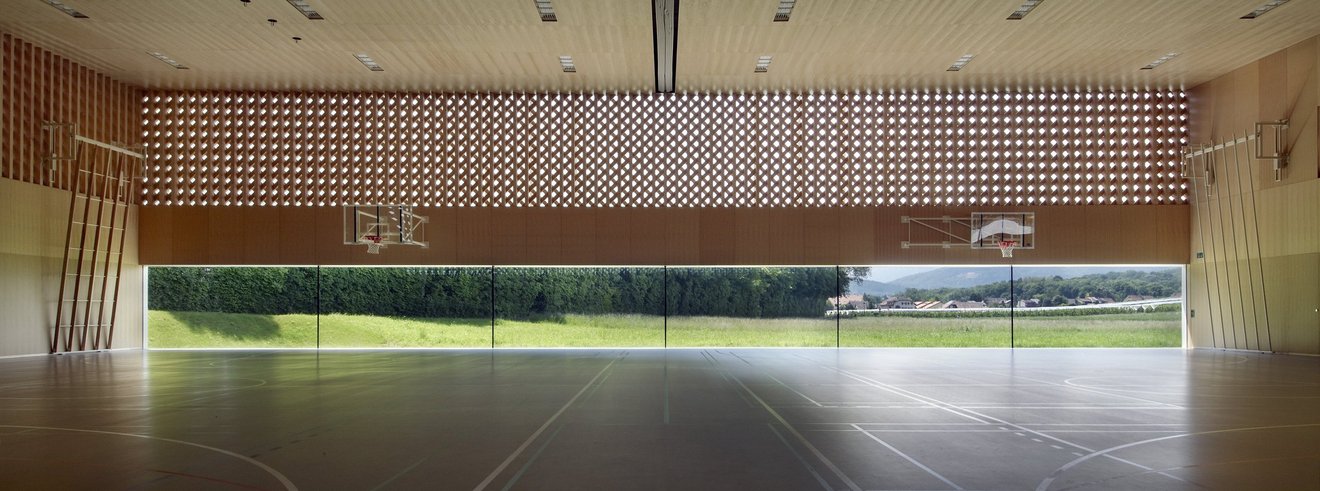 Salle de gymnastique double, Borex-Crassier VD Salle de gymnastique double, Borex-Crassier VD