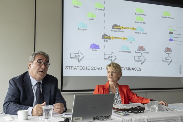 Frédéric Borloz, conseiller d'État responsable de la formation, et Isabelle Moret, conseillère d'État responsable des constructions