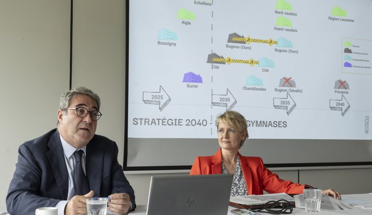Frédéric Borloz, conseiller d'État responsable de la formation, et Isabelle Moret, conseillère d'État responsable des constructions