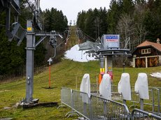 SUISSE NEIGE HIVER JURA VAUDOIS Manque de neige