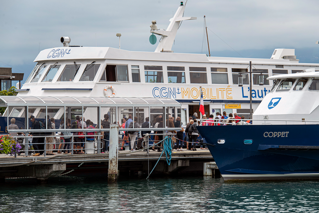 Bateaux CGN à l'embarcadère d'Ouchy.
