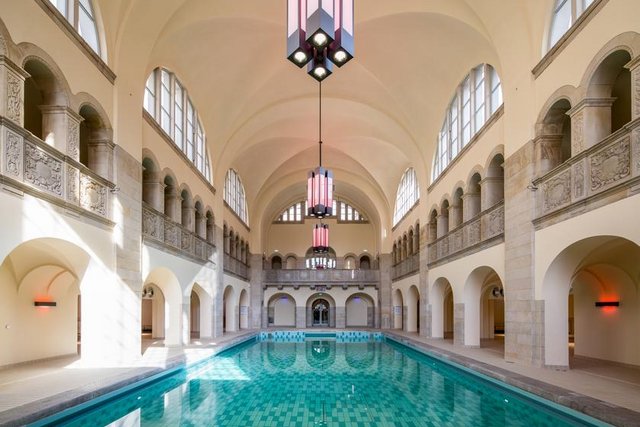 Piscine municipale Stadtbad Oderberger, Berlin