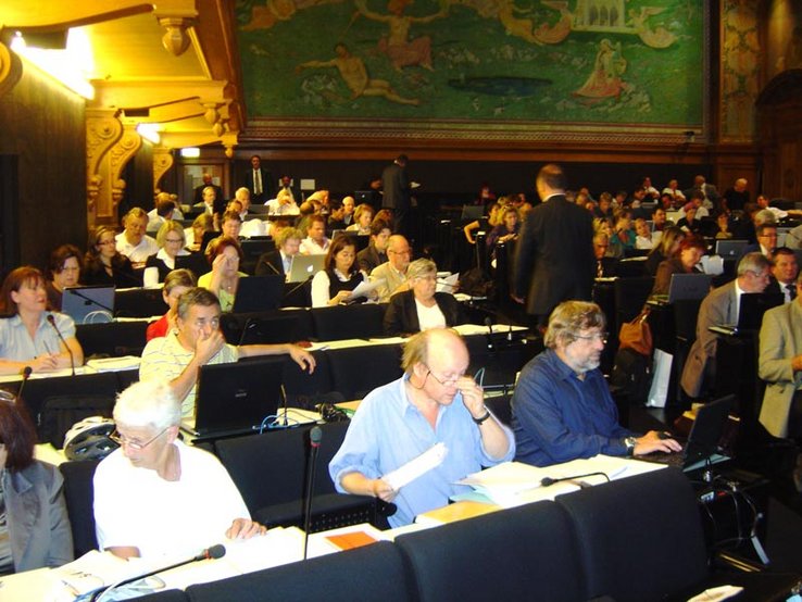 photo des députés lors d'une séance du Grand Conseil au Palais de Rumine
