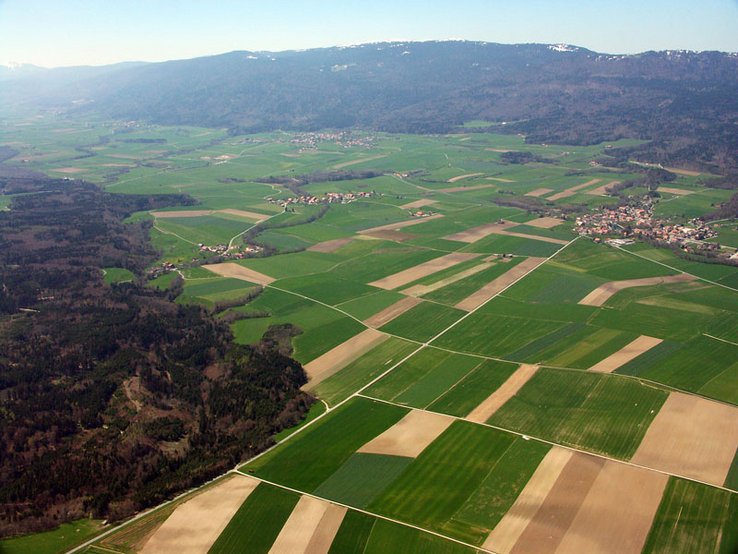 vue aérienne de la campagne vaudoise