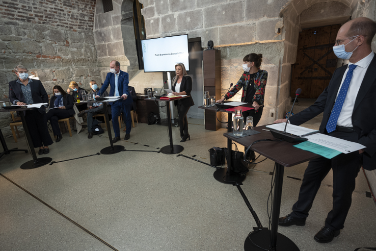 Le point de presse du Conseil d'Etat au château cantonal.