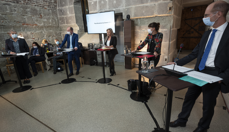 Le point de presse du Conseil d'Etat au château cantonal.