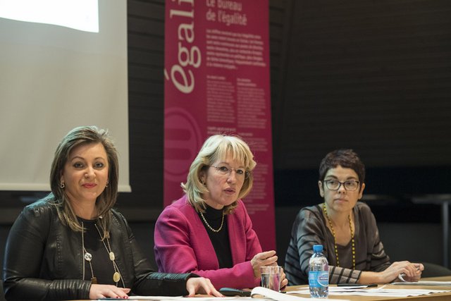 illustration: une balance au point d'équilibre